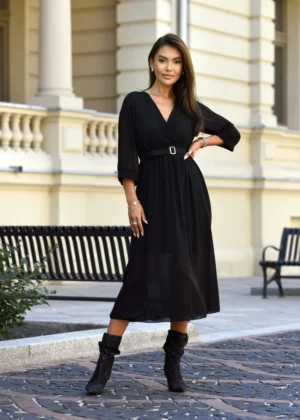 Rochie eleganta neagra cu decolt...