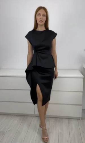 Rochie eleganta neagra conica cu slit pe picior