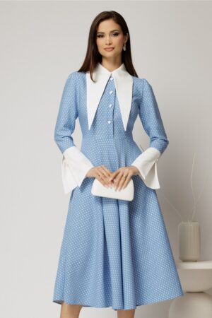 Rochie midi bleu cu buline si guler ascutit