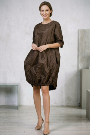 Rochie midi cu volum tip balon din tafta cu memorie