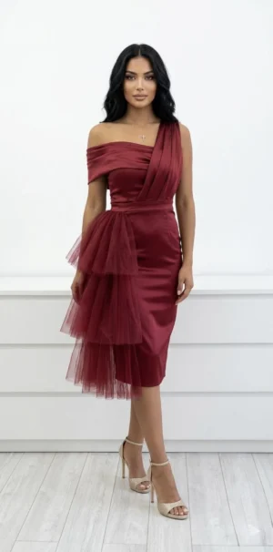Rochie eleganta din tafta cu volane din tull