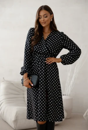 Rochie neagra cu buline albe