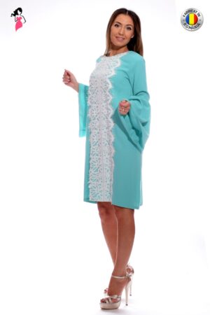 Rochie eleganta cu croi lejer si maneci clopot