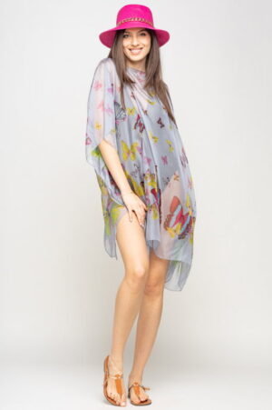 Rochie de plaja tip poncho cu fluturi pe fond gri deschis