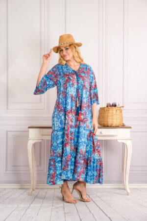 Rochie albastra lunga boho chic cu imprimeuri florale corai