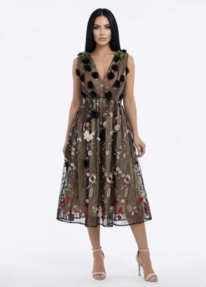 Rochie de ocazie midi clos prevazuta cu broderie florala colorata