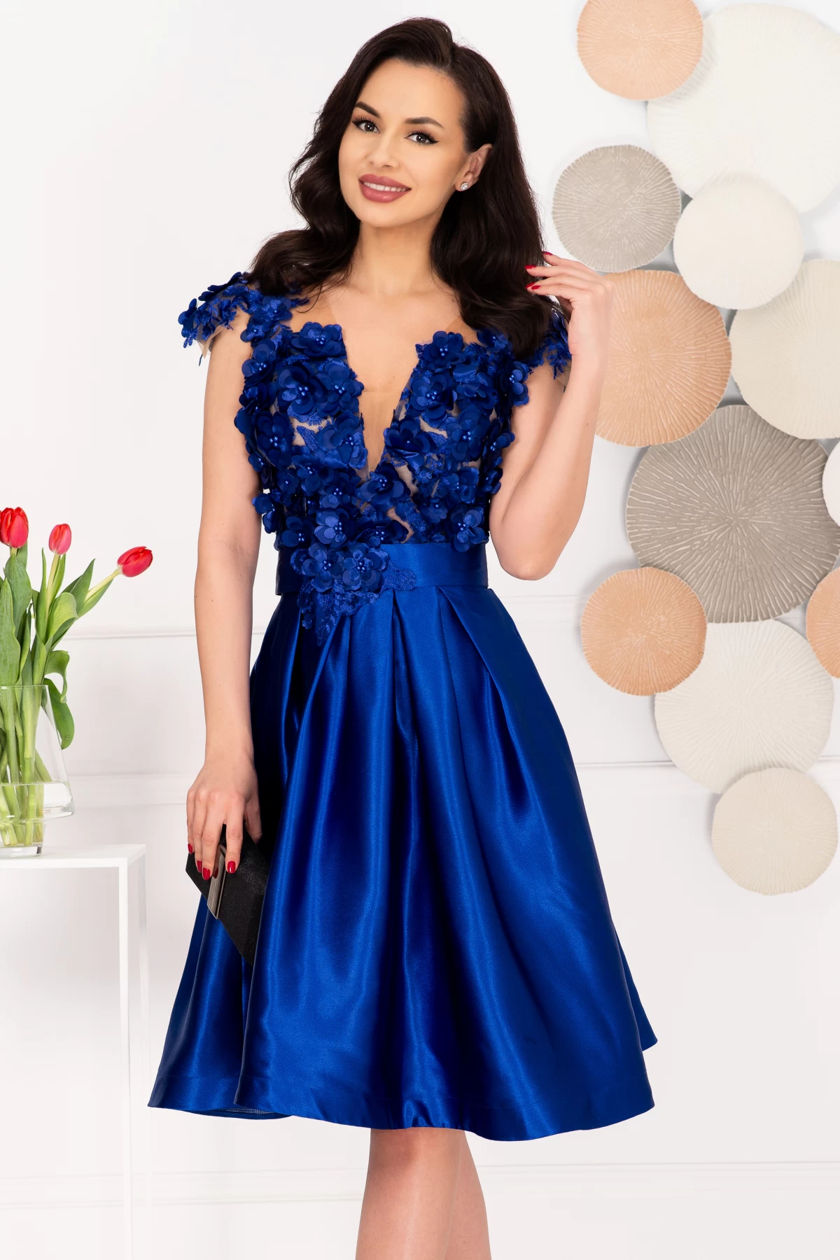 Rochie de ocazie eleganta albastra in clos Liana cu flori 3D