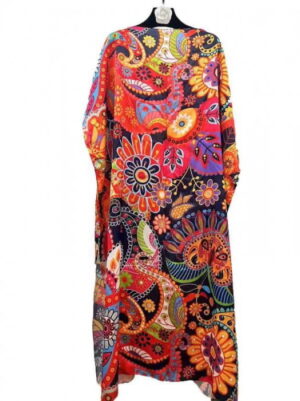 Rochie de plaja lunga tip poncho din matase cu flori multicolore pe fond bleumarin inchis