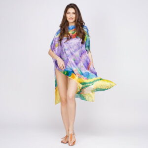 Rochie de plaja tip poncho din matase cu reproducere dupa o pictura cu campuri de lavanda