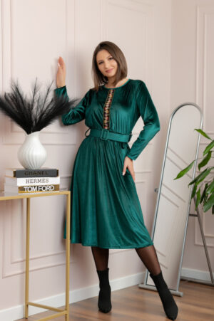 Rochie din catifea Layla cu centura in talie si detaliu boho-floral - Verde