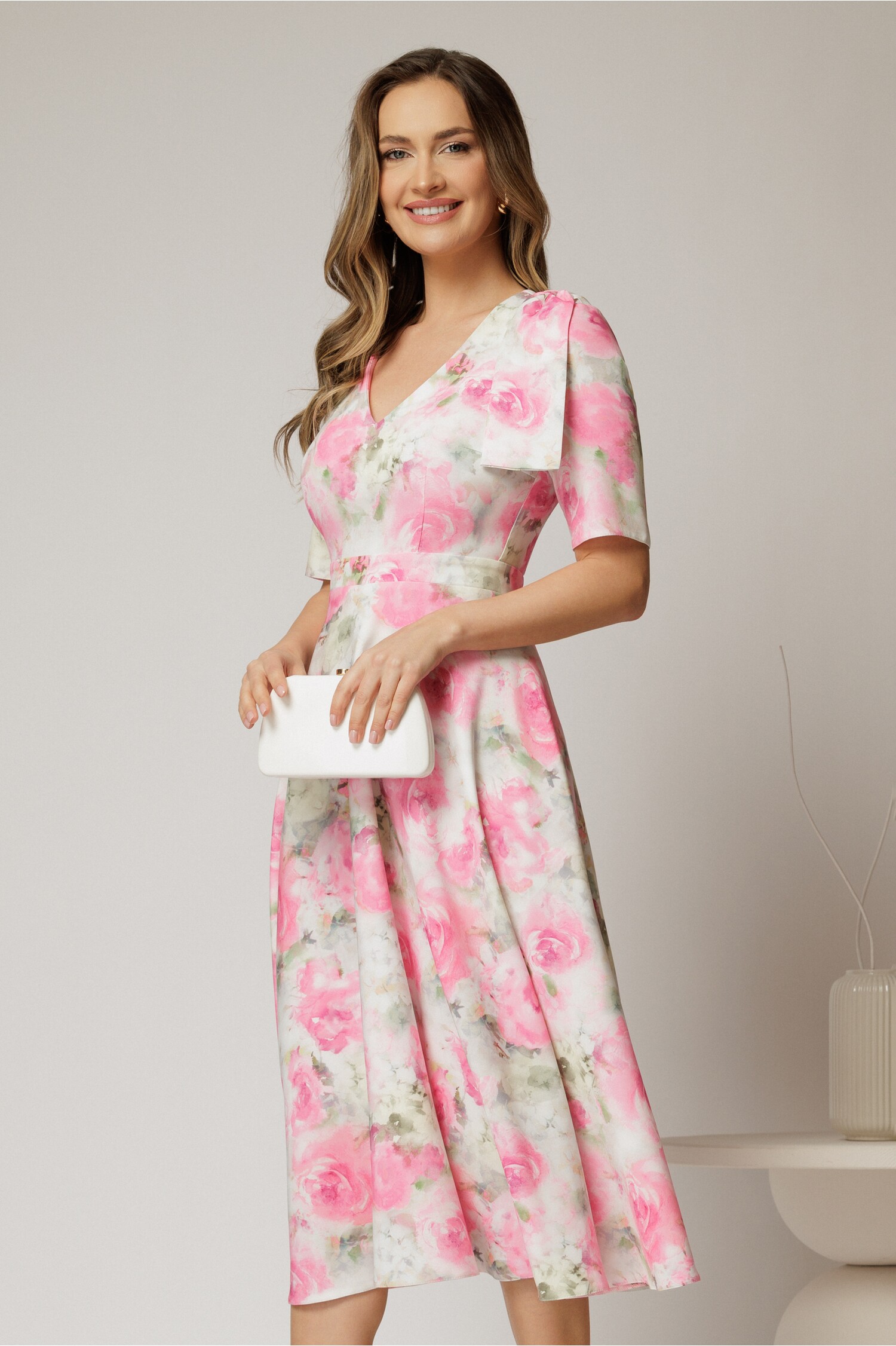 Rochie DY Fashion midi clos cu funda pe umar si print roz