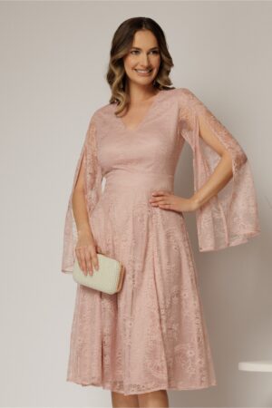 Rochie DY Fashion roz din dantela cu maneci lungi crapate si decolteu in V