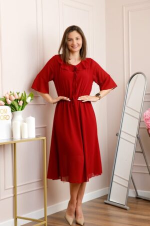 Rochie grena vaporoasa cu elastic in talie si volanas la decolteu Allegra