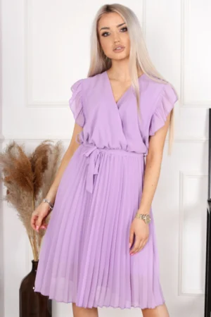 Rochie lila cu decolteu petrecut...