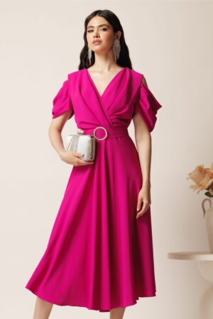 Rochie midi magenta din voal in clos cu decupaje la umeri si cordon in talie