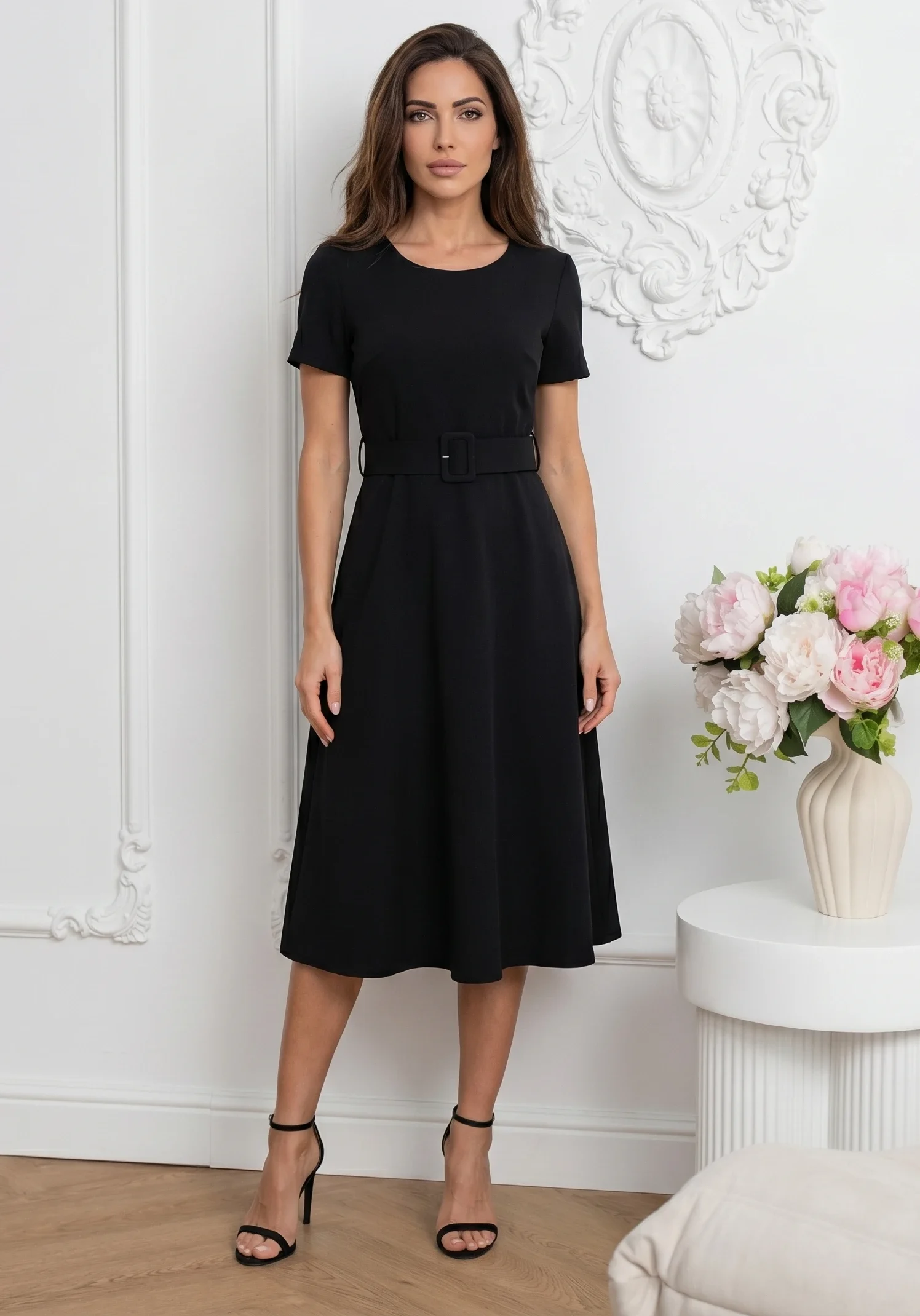 Rochie midi neagra eleganta in c...