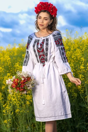 Rochie traditionala alba din bumbac Smarandita cu simbolul stelei
