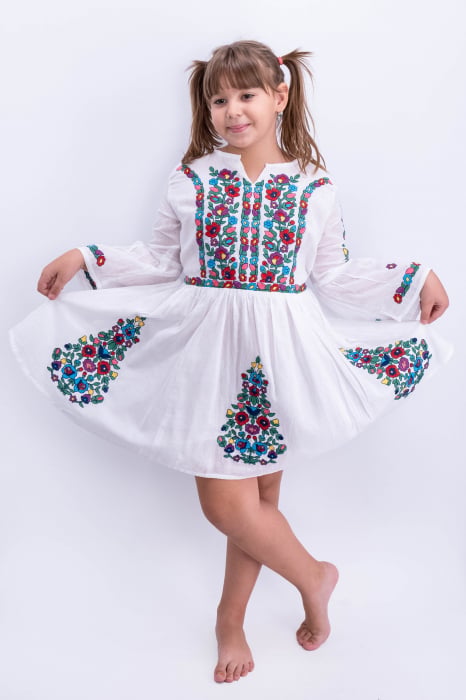 Rochie traditionala fetite Fiorela 8