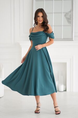 Rochie eleganta midi verde  baby doll  cu umerii goi evazata Anelisa