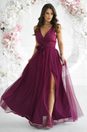 Rochie eleganta lunga din tulle burgundy vaporoasa cu floare decorativa Dyandra