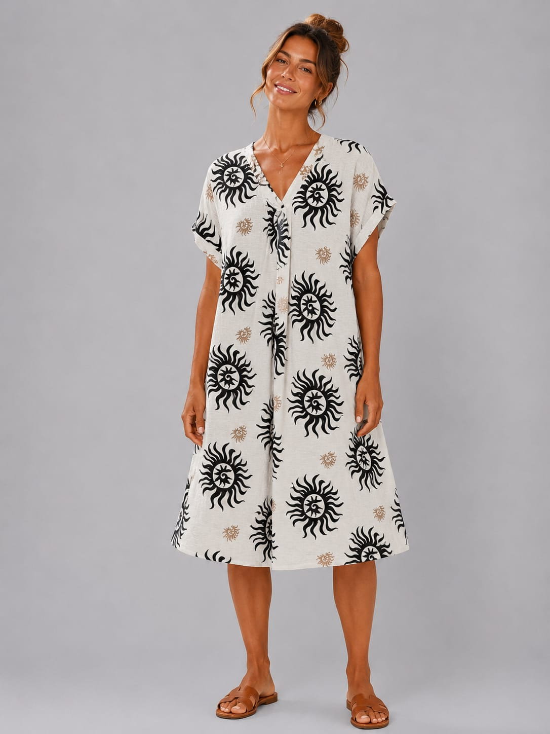 Rochie midi din vascoza cu imprimeu solar negru si decolteu in V