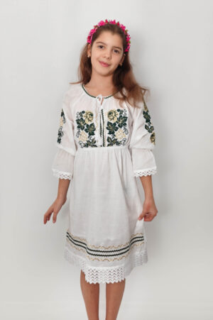 Rochie traditionala fetite Andrea 4