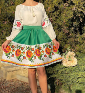 Rochie Traditionala stilizata cu motive florale Maria