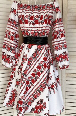 Rochie traditionala midi