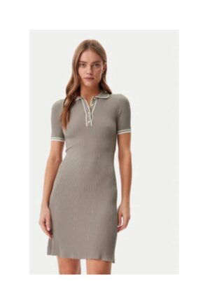 Rochie tricotata cu croiala cambrata