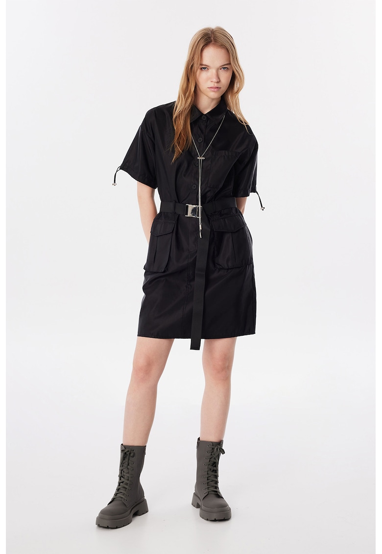 Rochie mini cu fermoar - buzunare cu clapa si curea in talie - Negru