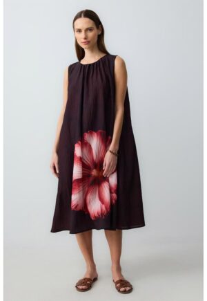 Rochie supradimensionata cu imprimeu floral - Rosu/Negru