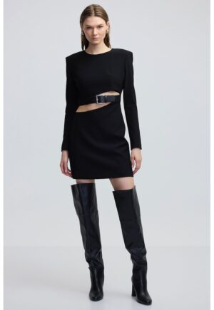 Rochie scurta cu decupaj - Negru