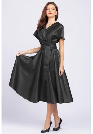 Rochie midi evazata cu aspect satinat